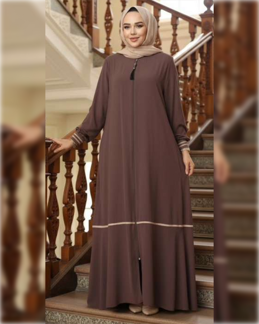Modern Zip-Front Abaya in Brown Shade عباءة عصرية أنيقة بسحاب أمامي باللون الزيتوني الجميل