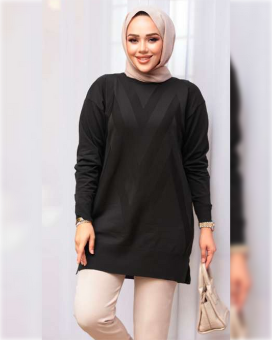 Cozy V-Shaped Textured Design Blouse in Black Shade, بلوزة شتوية دافئة بتصميم جميل باللون الأسود الجميل