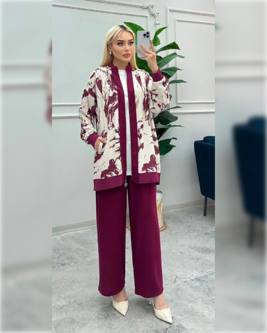 Elegant Lightweight Sporty Outfit of 3-Pieces in Maroon Shade طقم رياضي خفيف و أنيق من ثلاثة قطع باللون الخمري الجميل