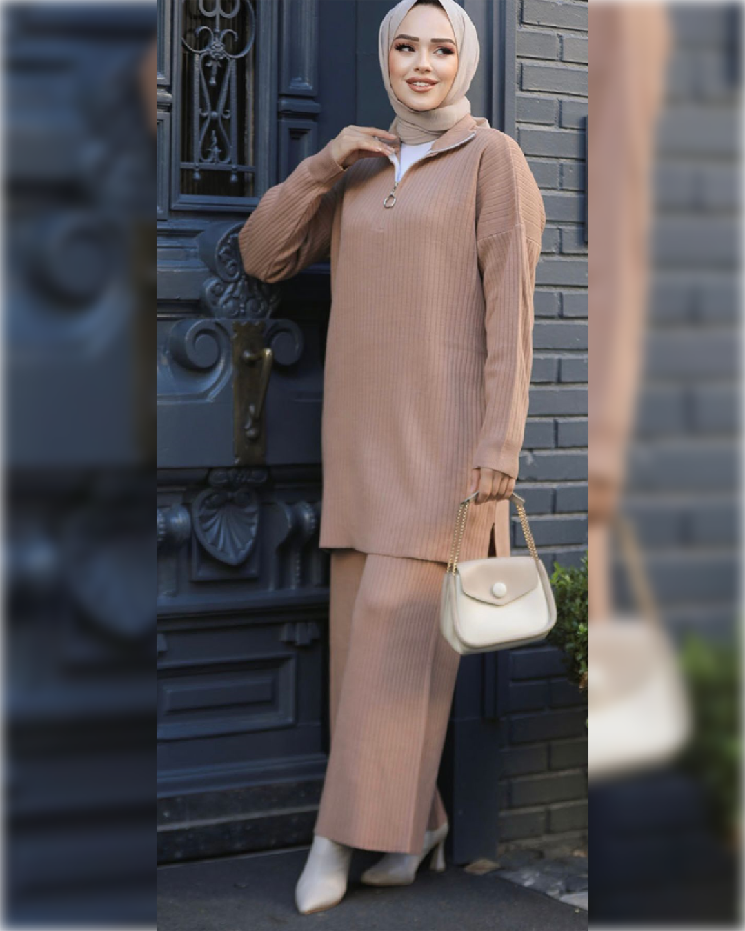 Layla Casual Tricot Beige 2-Pieces Outfit in Wool طقم ليلى الشتوي من الصوف الناعم مكون من قطعتين باللون البيج الجميل