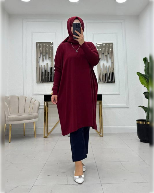 Cozy Long Blouse in Maroon Shade بلوزة شتوية دافئة باللون الخمري الجميل