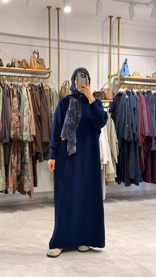 Maysoon Elegant Soft Wool Dress. فستان ميسون الأنيق من الصوف الناعم