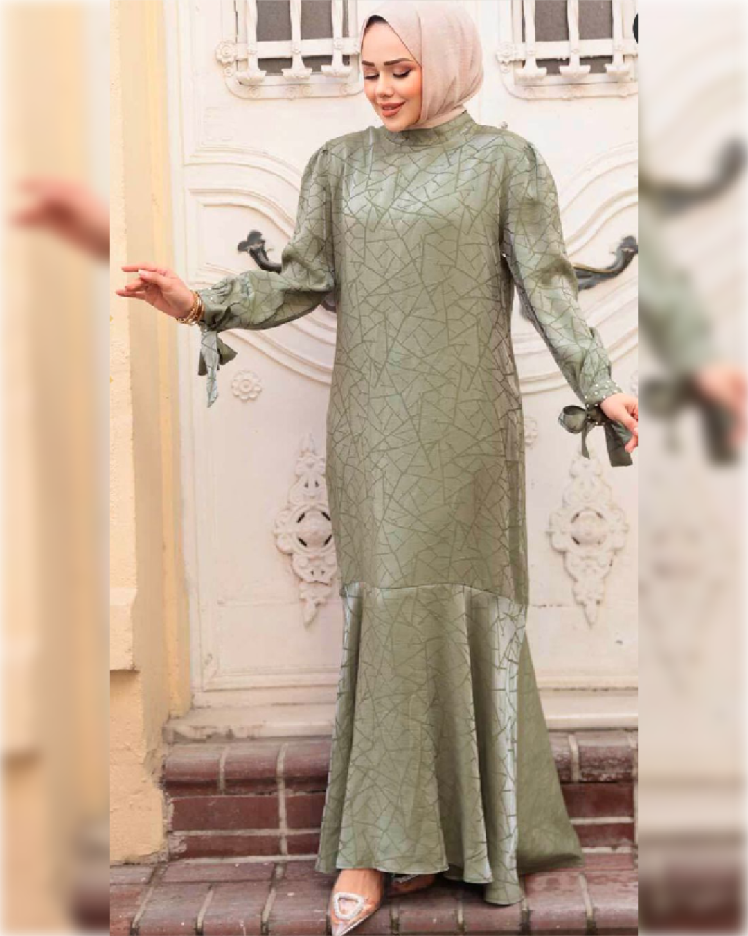 Nora Elegant - Mermaid Hem Satin Dress - in Light Green Shade  فستان نورا الأنيق للمناسبات باللون الأخضر الفاتح الجميل
