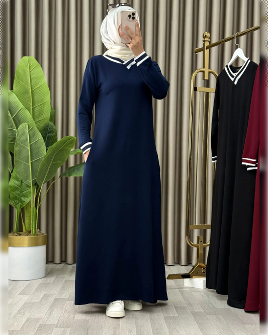 Summery Sporty Abaya Dress in Navy Blue عباءة صيفية رياضية من نسيج ناعم باللون الكحلي الجميل