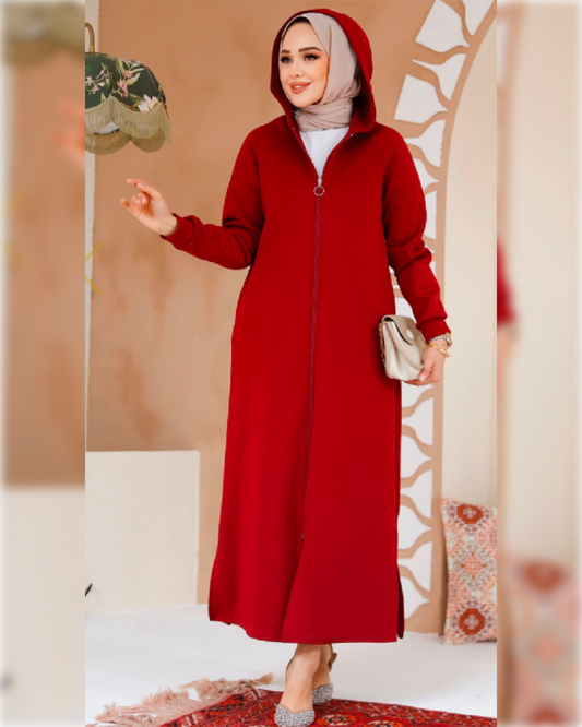 Layan Hooded Cozy Cardigan in Red Shade  كارديجان ليان الدافئ الطويل باللون الأحمر الجميل