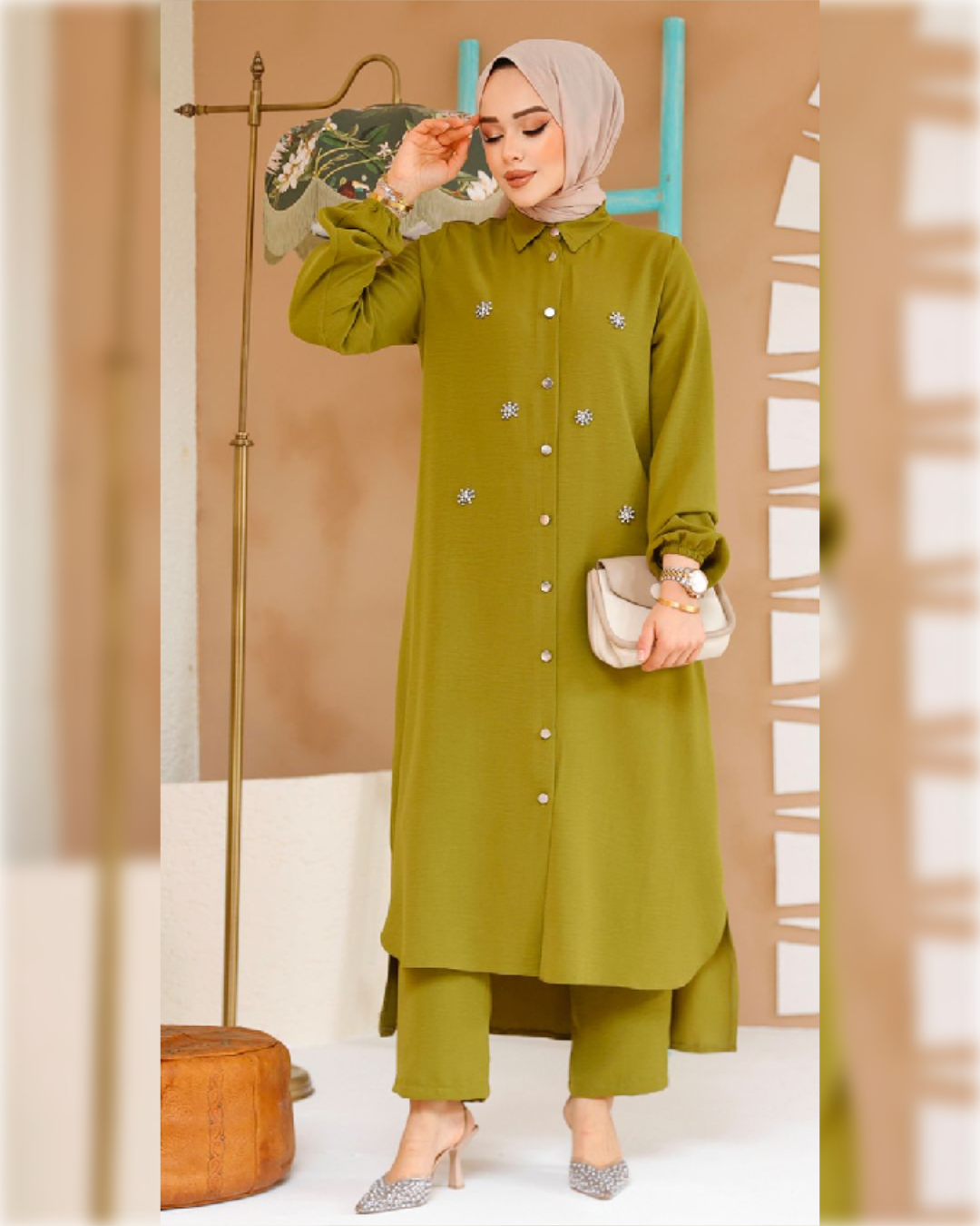 Formal Aerobin 2-Pieces Outfit in Lime Green Shade طقم آيروبين رسمي مكون من قطعتين باللون الأخضر الليموني الجميل