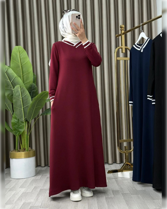 Summery Sporty Abaya Dress in Maroon Shade عباءة صيفية رياضية من نسيج ناعم باللون الخمري الجميل