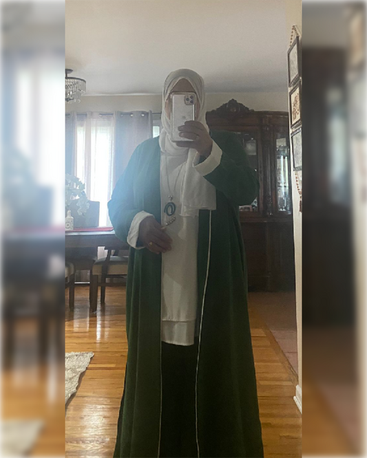 Ahlam Elegant Georgette Outfit of 3-Pieces in Green Shade طقم أحلام الأنيق من الجورجيت المكون من ثلاثة قطع باللون الأخضر الجميل