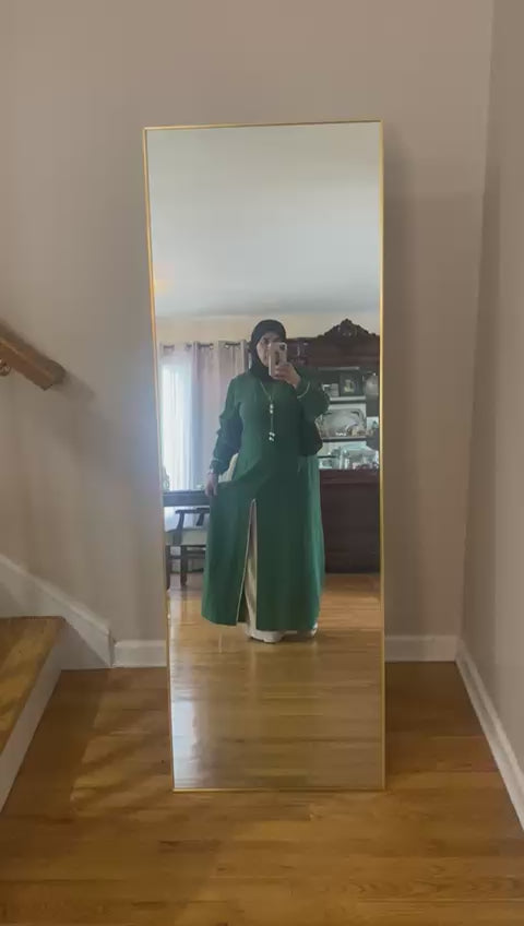 Elegant Two-Piece Abaya dress set in Green Shade   طقم عباءة أنيق من قطعتين باللون الأخضر الجميل