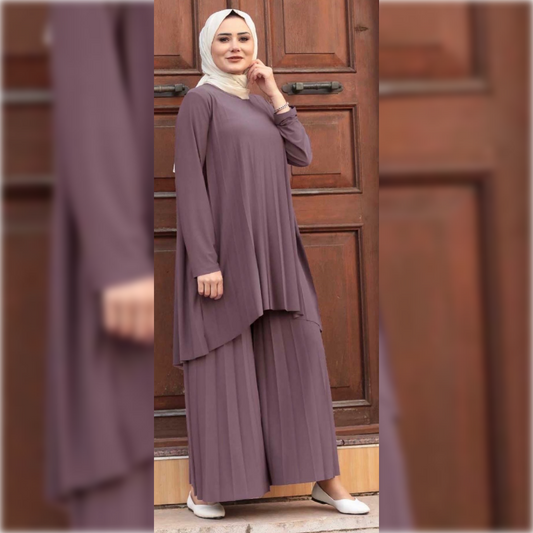 Lycra 2-pieces outfit in Dusty Rose shade طقم صيفي من قماش الليكرا مكون من قطعتين باللون الوردي الفاتح الجميل