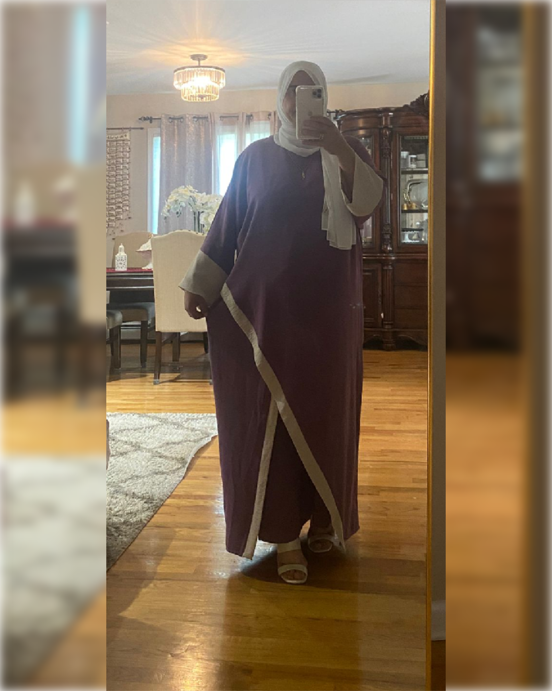 Sleek Modern Abaya Paired with Trousers in Elegant Tones  عباءة صيفية بقصة عصرية أنيقة مع بنطال متوفرة بعدة ألوان جميلة