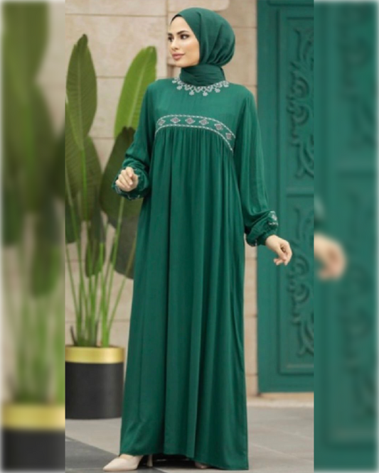 Hala Chic Abaya Dress for Summer in Green Shade   عباءة هلا الصيفية  باللون الأخضر الجميل و تفاصيل أنيقة