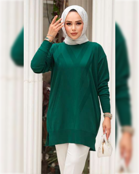 Cozy V-Shaped Textured Design Blouse in Dark Green Shade,  بلوزة شتوية دافئة بتصميم جميل باللون الأخضر الغامق الجميل