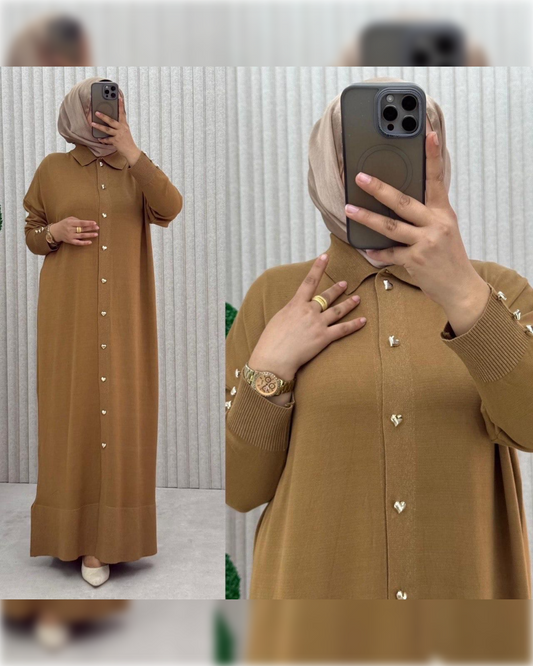 Cozy Fall - Winter Elegant Beige Button-Down Dress 🤍🤍 فستان خريفي شتوي دافئ بأزرار بشكل قلوب باللون البيج الجميل