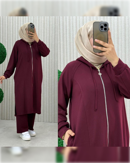 Cozy Cotton Sportswear of 2-Pieces in Maroon Shade بدلة رياضية دافئة من قطعتين باللون الخمري الجميل