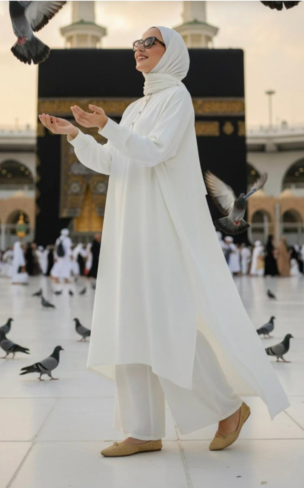 Casual Two-Piece Modest Set in White Shade |  طقم عملي محتشم مكون من قطعتين باللون الأبيض الجميل
