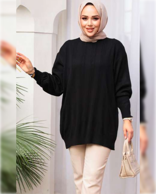 Cozy Longline Textured Blouse in Black Shade   بلوزة شتوية دافئة بخطوط طولية باللون الأسود الجميل
