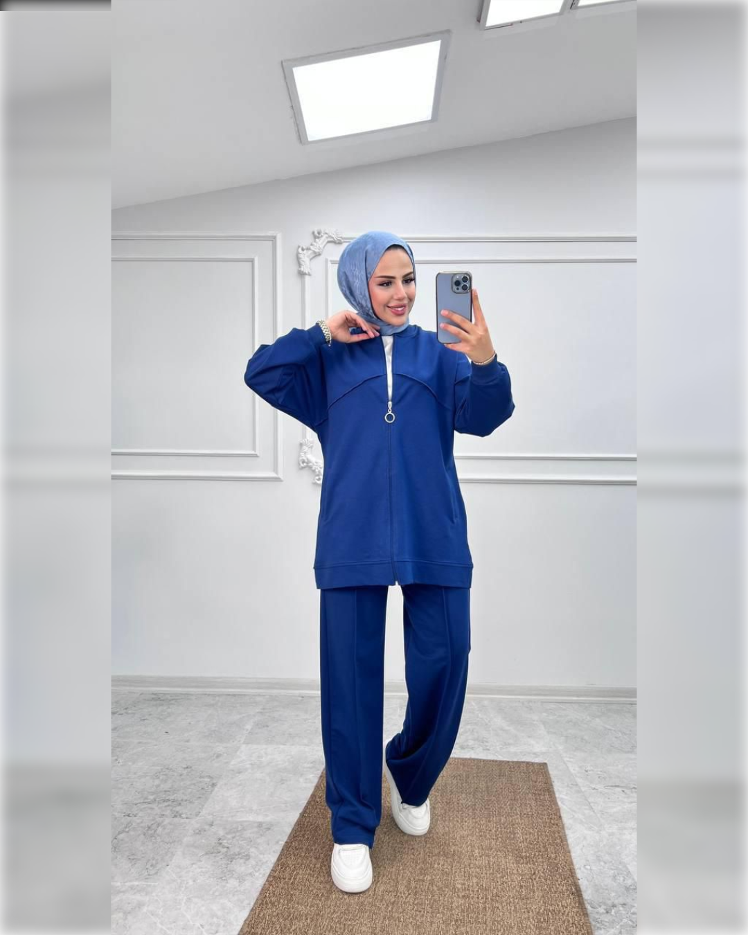 Cozy Cotton Sportswear of 2-Pieces in Blue Shade بدلة رياضية  دافئة من قطعتين باللون الأزرق الجميل