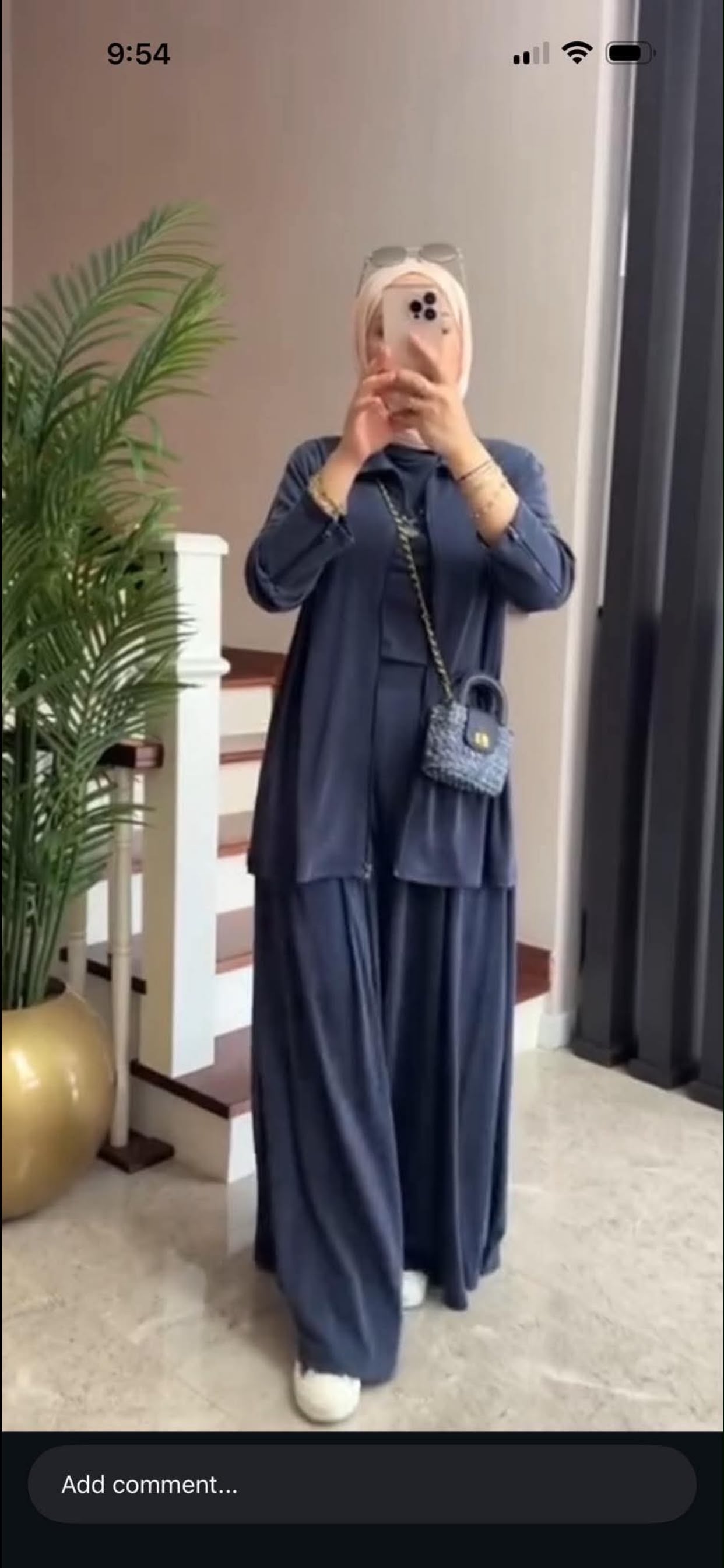 Modest 3-Pieces set in Gorgeous Shades طقم سبورت عصري من ٣ قطع