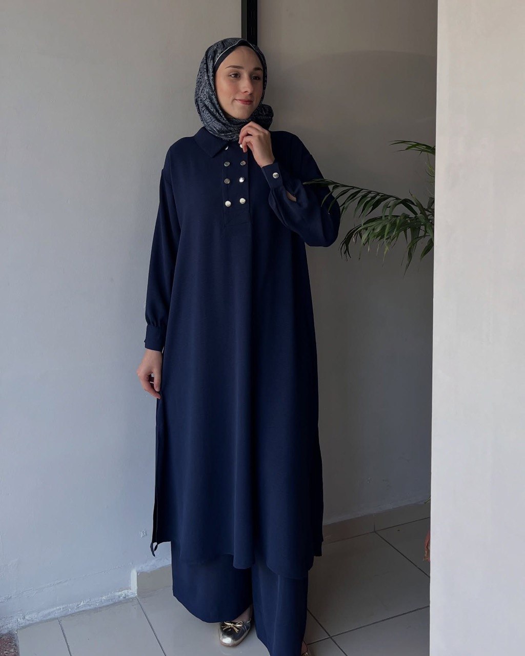 Casual Two-Piece Modest Set in 3 Gorgeous Shades |  طقم عملي محتشم مكون من قطعتين بثلاثة ألوان رائعة