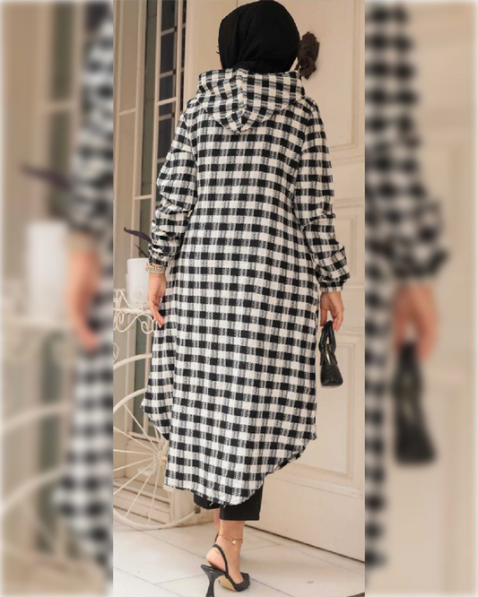 Cozy Long Hooded zip-up Tunic in Black Shade   بلوزة شتوية دافئة بقلنسوة و بسحاب باللون الأسود الجميل