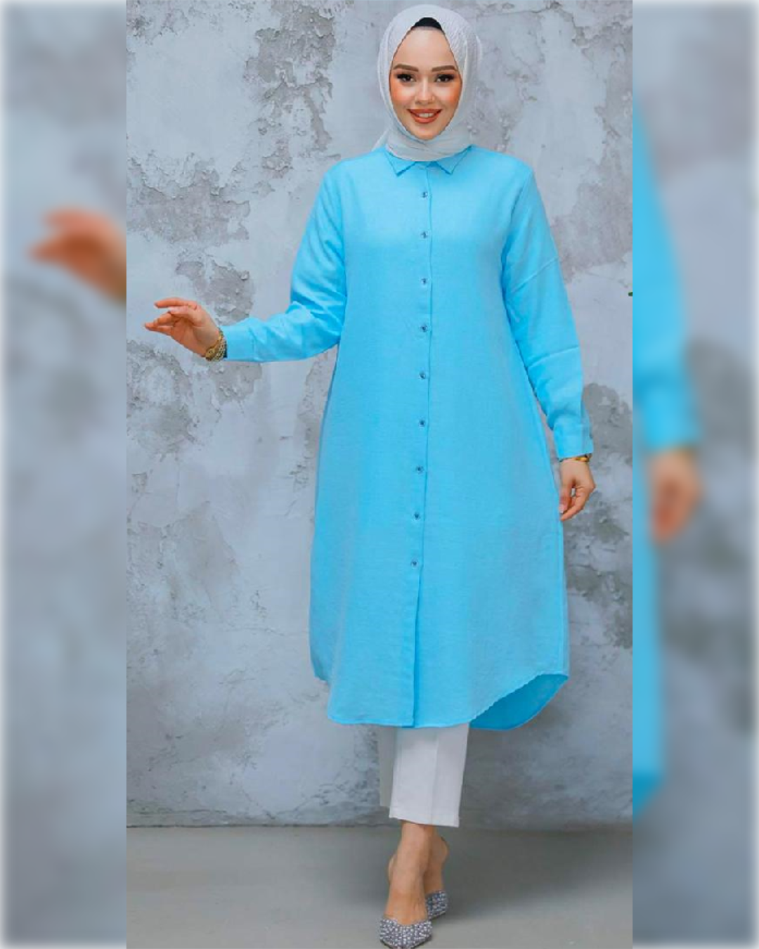 Ahlam Linen - Knee Length Buttoned Tunic in Light Blue Shade قميص أحلام الصيفي الطويل من قماش الكتان باللون الأزرق الفاتح الجميل