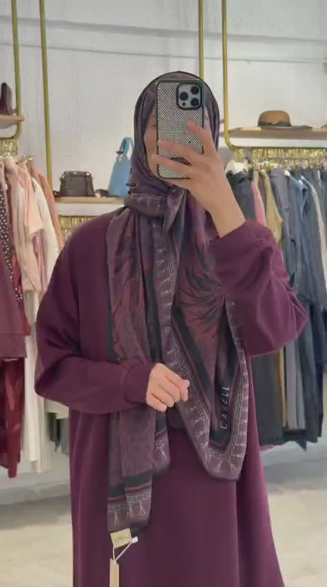 Lily Relaxed Two-Piece Modest Set طقم ليلي الرياضي الانيق من قطعتين