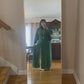 Elegant Two-Piece Abaya dress set in Green Shade   طقم عباءة أنيق من قطعتين باللون الأخضر الجميل
