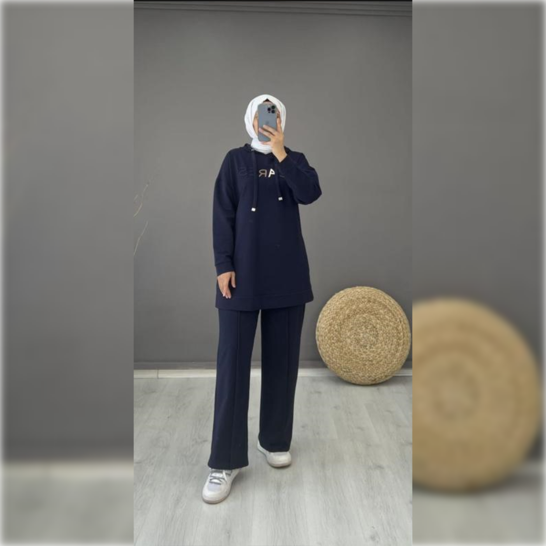Cozy Hooded Sportswear of 2-pieces in Navy Shade بدله رياضية شتوية بقلنسوة من قطعتين باللون الكحلي